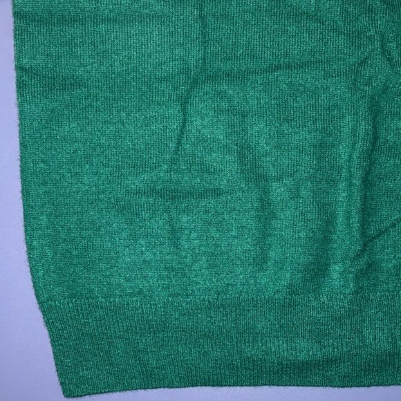 Quince Women’s Emerald Crewneck Cashmere Sweater - Picture 3 of 9